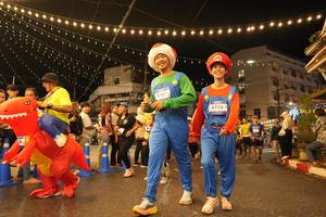 BIB: 4187, 4758
                            <button type="button" onclick="openModal(26260492)" class="btn btn-primary btn-sm float-right btn-popup" data-toggle="modal" data-target=".modal-high-quality">
                        <i class="fas fa-shopping-cart"></i> Add to Cart
                    </button>
                                            <button type="button" onclick="isThisMe(26260492, true)" class="btn btn-success btn-sm float-right btn-popup btn-isme hidden" data-toggle="tooltip" data-placement="bottom" title="นี่คือรูปของคุณใช่ไหม คลิกที่นี่เพื่อเอาเข้าอัลบั้ม">
                        <i class="fas fa-plus"></i> Add to album
                    </button>
                    <button type="button" onclick="isThisMe(26260492, false)" class="btn btn-warning btn-sm float-right btn-popup btn-isnotme hidden">
                        <i class="fas fa-ban"></i> Remove from album
                    </button>