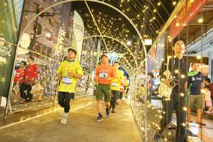 BIB: 4295
                            <button type="button" onclick="openModal(26259730)" class="btn btn-primary btn-sm float-right btn-popup" data-toggle="modal" data-target=".modal-high-quality">
                        <i class="fas fa-shopping-cart"></i> Add to Cart
                    </button>
                                            <button type="button" onclick="isThisMe(26259730, true)" class="btn btn-success btn-sm float-right btn-popup btn-isme hidden" data-toggle="tooltip" data-placement="bottom" title="นี่คือรูปของคุณใช่ไหม คลิกที่นี่เพื่อเอาเข้าอัลบั้ม">
                        <i class="fas fa-plus"></i> Add to album
                    </button>
                    <button type="button" onclick="isThisMe(26259730, false)" class="btn btn-warning btn-sm float-right btn-popup btn-isnotme hidden">
                        <i class="fas fa-ban"></i> Remove from album
                    </button>