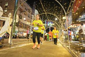 BIB: 4642
                            <button type="button" onclick="openModal(26258733)" class="btn btn-primary btn-sm float-right btn-popup" data-toggle="modal" data-target=".modal-high-quality">
                        <i class="fas fa-shopping-cart"></i> Add to Cart
                    </button>
                                            <button type="button" onclick="isThisMe(26258733, true)" class="btn btn-success btn-sm float-right btn-popup btn-isme hidden" data-toggle="tooltip" data-placement="bottom" title="นี่คือรูปของคุณใช่ไหม คลิกที่นี่เพื่อเอาเข้าอัลบั้ม">
                        <i class="fas fa-plus"></i> Add to album
                    </button>
                    <button type="button" onclick="isThisMe(26258733, false)" class="btn btn-warning btn-sm float-right btn-popup btn-isnotme hidden">
                        <i class="fas fa-ban"></i> Remove from album
                    </button>