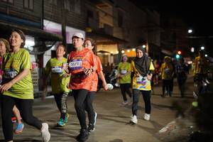 BIB: 3572
                            <button type="button" onclick="openModal(26252717)" class="btn btn-primary btn-sm float-right btn-popup" data-toggle="modal" data-target=".modal-high-quality">
                        <i class="fas fa-shopping-cart"></i> Add to Cart
                    </button>
                                            <button type="button" onclick="isThisMe(26252717, true)" class="btn btn-success btn-sm float-right btn-popup btn-isme hidden" data-toggle="tooltip" data-placement="bottom" title="นี่คือรูปของคุณใช่ไหม คลิกที่นี่เพื่อเอาเข้าอัลบั้ม">
                        <i class="fas fa-plus"></i> Add to album
                    </button>
                    <button type="button" onclick="isThisMe(26252717, false)" class="btn btn-warning btn-sm float-right btn-popup btn-isnotme hidden">
                        <i class="fas fa-ban"></i> Remove from album
                    </button>