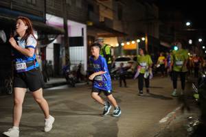 BIB: 577
                            <button type="button" onclick="openModal(26252199)" class="btn btn-primary btn-sm float-right btn-popup" data-toggle="modal" data-target=".modal-high-quality">
                        <i class="fas fa-shopping-cart"></i> Add to Cart
                    </button>
                                            <button type="button" onclick="isThisMe(26252199, true)" class="btn btn-success btn-sm float-right btn-popup btn-isme hidden" data-toggle="tooltip" data-placement="bottom" title="นี่คือรูปของคุณใช่ไหม คลิกที่นี่เพื่อเอาเข้าอัลบั้ม">
                        <i class="fas fa-plus"></i> Add to album
                    </button>
                    <button type="button" onclick="isThisMe(26252199, false)" class="btn btn-warning btn-sm float-right btn-popup btn-isnotme hidden">
                        <i class="fas fa-ban"></i> Remove from album
                    </button>