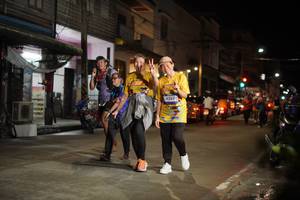 BIB: 4333
                            <button type="button" onclick="openModal(26255532)" class="btn btn-primary btn-sm float-right btn-popup" data-toggle="modal" data-target=".modal-high-quality">
                        <i class="fas fa-shopping-cart"></i> Add to Cart
                    </button>
                                            <button type="button" onclick="isThisMe(26255532, true)" class="btn btn-success btn-sm float-right btn-popup btn-isme hidden" data-toggle="tooltip" data-placement="bottom" title="นี่คือรูปของคุณใช่ไหม คลิกที่นี่เพื่อเอาเข้าอัลบั้ม">
                        <i class="fas fa-plus"></i> Add to album
                    </button>
                    <button type="button" onclick="isThisMe(26255532, false)" class="btn btn-warning btn-sm float-right btn-popup btn-isnotme hidden">
                        <i class="fas fa-ban"></i> Remove from album
                    </button>