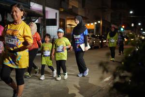 BIB: 3224, 3031, 305
                            <button type="button" onclick="openModal(26257484)" class="btn btn-primary btn-sm float-right btn-popup" data-toggle="modal" data-target=".modal-high-quality">
                        <i class="fas fa-shopping-cart"></i> Add to Cart
                    </button>
                                            <button type="button" onclick="isThisMe(26257484, true)" class="btn btn-success btn-sm float-right btn-popup btn-isme hidden" data-toggle="tooltip" data-placement="bottom" title="นี่คือรูปของคุณใช่ไหม คลิกที่นี่เพื่อเอาเข้าอัลบั้ม">
                        <i class="fas fa-plus"></i> Add to album
                    </button>
                    <button type="button" onclick="isThisMe(26257484, false)" class="btn btn-warning btn-sm float-right btn-popup btn-isnotme hidden">
                        <i class="fas fa-ban"></i> Remove from album
                    </button>