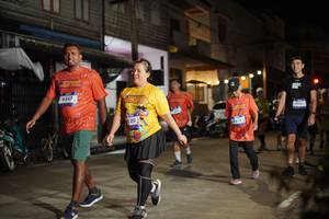 BIB: 4347, 220
                            <button type="button" onclick="openModal(26257028)" class="btn btn-primary btn-sm float-right btn-popup" data-toggle="modal" data-target=".modal-high-quality">
                        <i class="fas fa-shopping-cart"></i> Add to Cart
                    </button>
                                            <button type="button" onclick="isThisMe(26257028, true)" class="btn btn-success btn-sm float-right btn-popup btn-isme hidden" data-toggle="tooltip" data-placement="bottom" title="นี่คือรูปของคุณใช่ไหม คลิกที่นี่เพื่อเอาเข้าอัลบั้ม">
                        <i class="fas fa-plus"></i> Add to album
                    </button>
                    <button type="button" onclick="isThisMe(26257028, false)" class="btn btn-warning btn-sm float-right btn-popup btn-isnotme hidden">
                        <i class="fas fa-ban"></i> Remove from album
                    </button>