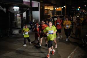 BIB: 3581
                            <button type="button" onclick="openModal(26250340)" class="btn btn-primary btn-sm float-right btn-popup" data-toggle="modal" data-target=".modal-high-quality">
                        <i class="fas fa-shopping-cart"></i> Add to Cart
                    </button>
                                            <button type="button" onclick="isThisMe(26250340, true)" class="btn btn-success btn-sm float-right btn-popup btn-isme hidden" data-toggle="tooltip" data-placement="bottom" title="นี่คือรูปของคุณใช่ไหม คลิกที่นี่เพื่อเอาเข้าอัลบั้ม">
                        <i class="fas fa-plus"></i> Add to album
                    </button>
                    <button type="button" onclick="isThisMe(26250340, false)" class="btn btn-warning btn-sm float-right btn-popup btn-isnotme hidden">
                        <i class="fas fa-ban"></i> Remove from album
                    </button>