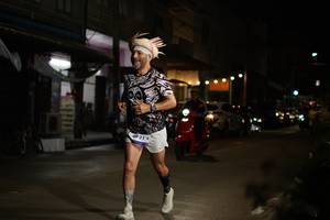 BIB: 4921
                            <button type="button" onclick="openModal(26221085)" class="btn btn-primary btn-sm float-right btn-popup" data-toggle="modal" data-target=".modal-high-quality">
                        <i class="fas fa-shopping-cart"></i> Add to Cart
                    </button>
                                            <button type="button" onclick="isThisMe(26221085, true)" class="btn btn-success btn-sm float-right btn-popup btn-isme hidden" data-toggle="tooltip" data-placement="bottom" title="นี่คือรูปของคุณใช่ไหม คลิกที่นี่เพื่อเอาเข้าอัลบั้ม">
                        <i class="fas fa-plus"></i> Add to album
                    </button>
                    <button type="button" onclick="isThisMe(26221085, false)" class="btn btn-warning btn-sm float-right btn-popup btn-isnotme hidden">
                        <i class="fas fa-ban"></i> Remove from album
                    </button>