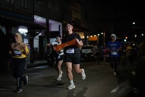 BIB: 4941, 3173
                            <button type="button" onclick="openModal(26222542)" class="btn btn-primary btn-sm float-right btn-popup" data-toggle="modal" data-target=".modal-high-quality">
                        <i class="fas fa-shopping-cart"></i> Add to Cart
                    </button>
                                            <button type="button" onclick="isThisMe(26222542, true)" class="btn btn-success btn-sm float-right btn-popup btn-isme hidden" data-toggle="tooltip" data-placement="bottom" title="นี่คือรูปของคุณใช่ไหม คลิกที่นี่เพื่อเอาเข้าอัลบั้ม">
                        <i class="fas fa-plus"></i> Add to album
                    </button>
                    <button type="button" onclick="isThisMe(26222542, false)" class="btn btn-warning btn-sm float-right btn-popup btn-isnotme hidden">
                        <i class="fas fa-ban"></i> Remove from album
                    </button>