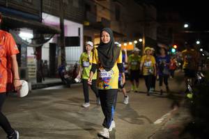 BIB: 208
                            <button type="button" onclick="openModal(26252866)" class="btn btn-primary btn-sm float-right btn-popup" data-toggle="modal" data-target=".modal-high-quality">
                        <i class="fas fa-shopping-cart"></i> Add to Cart
                    </button>
                                            <button type="button" onclick="isThisMe(26252866, true)" class="btn btn-success btn-sm float-right btn-popup btn-isme hidden" data-toggle="tooltip" data-placement="bottom" title="นี่คือรูปของคุณใช่ไหม คลิกที่นี่เพื่อเอาเข้าอัลบั้ม">
                        <i class="fas fa-plus"></i> Add to album
                    </button>
                    <button type="button" onclick="isThisMe(26252866, false)" class="btn btn-warning btn-sm float-right btn-popup btn-isnotme hidden">
                        <i class="fas fa-ban"></i> Remove from album
                    </button>