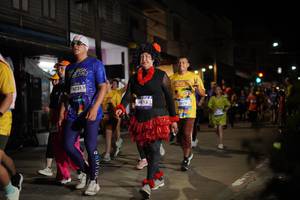 BIB: 4731, 4015, 5978
                            <button type="button" onclick="openModal(26250763)" class="btn btn-primary btn-sm float-right btn-popup" data-toggle="modal" data-target=".modal-high-quality">
                        <i class="fas fa-shopping-cart"></i> Add to Cart
                    </button>
                                            <button type="button" onclick="isThisMe(26250763, true)" class="btn btn-success btn-sm float-right btn-popup btn-isme hidden" data-toggle="tooltip" data-placement="bottom" title="นี่คือรูปของคุณใช่ไหม คลิกที่นี่เพื่อเอาเข้าอัลบั้ม">
                        <i class="fas fa-plus"></i> Add to album
                    </button>
                    <button type="button" onclick="isThisMe(26250763, false)" class="btn btn-warning btn-sm float-right btn-popup btn-isnotme hidden">
                        <i class="fas fa-ban"></i> Remove from album
                    </button>