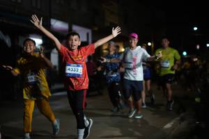 BIB: 4332
                            <button type="button" onclick="openModal(26222321)" class="btn btn-primary btn-sm float-right btn-popup" data-toggle="modal" data-target=".modal-high-quality">
                        <i class="fas fa-shopping-cart"></i> Add to Cart
                    </button>
                                            <button type="button" onclick="isThisMe(26222321, true)" class="btn btn-success btn-sm float-right btn-popup btn-isme hidden" data-toggle="tooltip" data-placement="bottom" title="นี่คือรูปของคุณใช่ไหม คลิกที่นี่เพื่อเอาเข้าอัลบั้ม">
                        <i class="fas fa-plus"></i> Add to album
                    </button>
                    <button type="button" onclick="isThisMe(26222321, false)" class="btn btn-warning btn-sm float-right btn-popup btn-isnotme hidden">
                        <i class="fas fa-ban"></i> Remove from album
                    </button>