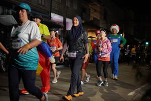 BIB: 4165, 3545
                            <button type="button" onclick="openModal(26251430)" class="btn btn-primary btn-sm float-right btn-popup" data-toggle="modal" data-target=".modal-high-quality">
                        <i class="fas fa-shopping-cart"></i> Add to Cart
                    </button>
                                            <button type="button" onclick="isThisMe(26251430, true)" class="btn btn-success btn-sm float-right btn-popup btn-isme hidden" data-toggle="tooltip" data-placement="bottom" title="นี่คือรูปของคุณใช่ไหม คลิกที่นี่เพื่อเอาเข้าอัลบั้ม">
                        <i class="fas fa-plus"></i> Add to album
                    </button>
                    <button type="button" onclick="isThisMe(26251430, false)" class="btn btn-warning btn-sm float-right btn-popup btn-isnotme hidden">
                        <i class="fas fa-ban"></i> Remove from album
                    </button>