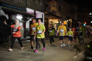 BIB: 3707
                            <button type="button" onclick="openModal(26256814)" class="btn btn-primary btn-sm float-right btn-popup" data-toggle="modal" data-target=".modal-high-quality">
                        <i class="fas fa-shopping-cart"></i> Add to Cart
                    </button>
                                            <button type="button" onclick="isThisMe(26256814, true)" class="btn btn-success btn-sm float-right btn-popup btn-isme hidden" data-toggle="tooltip" data-placement="bottom" title="นี่คือรูปของคุณใช่ไหม คลิกที่นี่เพื่อเอาเข้าอัลบั้ม">
                        <i class="fas fa-plus"></i> Add to album
                    </button>
                    <button type="button" onclick="isThisMe(26256814, false)" class="btn btn-warning btn-sm float-right btn-popup btn-isnotme hidden">
                        <i class="fas fa-ban"></i> Remove from album
                    </button>