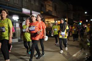 BIB: 430, 3572
                            <button type="button" onclick="openModal(26252749)" class="btn btn-primary btn-sm float-right btn-popup" data-toggle="modal" data-target=".modal-high-quality">
                        <i class="fas fa-shopping-cart"></i> Add to Cart
                    </button>
                                            <button type="button" onclick="isThisMe(26252749, true)" class="btn btn-success btn-sm float-right btn-popup btn-isme hidden" data-toggle="tooltip" data-placement="bottom" title="นี่คือรูปของคุณใช่ไหม คลิกที่นี่เพื่อเอาเข้าอัลบั้ม">
                        <i class="fas fa-plus"></i> Add to album
                    </button>
                    <button type="button" onclick="isThisMe(26252749, false)" class="btn btn-warning btn-sm float-right btn-popup btn-isnotme hidden">
                        <i class="fas fa-ban"></i> Remove from album
                    </button>