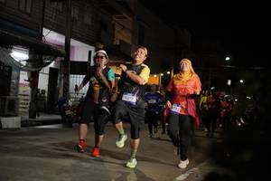 BIB: 4377
                            <button type="button" onclick="openModal(26251483)" class="btn btn-primary btn-sm float-right btn-popup" data-toggle="modal" data-target=".modal-high-quality">
                        <i class="fas fa-shopping-cart"></i> Add to Cart
                    </button>
                                            <button type="button" onclick="isThisMe(26251483, true)" class="btn btn-success btn-sm float-right btn-popup btn-isme hidden" data-toggle="tooltip" data-placement="bottom" title="นี่คือรูปของคุณใช่ไหม คลิกที่นี่เพื่อเอาเข้าอัลบั้ม">
                        <i class="fas fa-plus"></i> Add to album
                    </button>
                    <button type="button" onclick="isThisMe(26251483, false)" class="btn btn-warning btn-sm float-right btn-popup btn-isnotme hidden">
                        <i class="fas fa-ban"></i> Remove from album
                    </button>