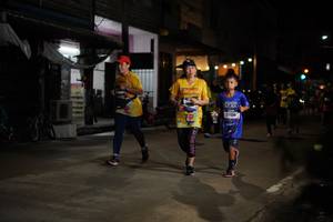 BIB: 3106
                            <button type="button" onclick="openModal(26247187)" class="btn btn-primary btn-sm float-right btn-popup" data-toggle="modal" data-target=".modal-high-quality">
                        <i class="fas fa-shopping-cart"></i> Add to Cart
                    </button>
                                            <button type="button" onclick="isThisMe(26247187, true)" class="btn btn-success btn-sm float-right btn-popup btn-isme hidden" data-toggle="tooltip" data-placement="bottom" title="นี่คือรูปของคุณใช่ไหม คลิกที่นี่เพื่อเอาเข้าอัลบั้ม">
                        <i class="fas fa-plus"></i> Add to album
                    </button>
                    <button type="button" onclick="isThisMe(26247187, false)" class="btn btn-warning btn-sm float-right btn-popup btn-isnotme hidden">
                        <i class="fas fa-ban"></i> Remove from album
                    </button>