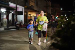 BIB: 2005, 3640
                            <button type="button" onclick="openModal(26256146)" class="btn btn-primary btn-sm float-right btn-popup" data-toggle="modal" data-target=".modal-high-quality">
                        <i class="fas fa-shopping-cart"></i> Add to Cart
                    </button>
                                            <button type="button" onclick="isThisMe(26256146, true)" class="btn btn-success btn-sm float-right btn-popup btn-isme hidden" data-toggle="tooltip" data-placement="bottom" title="นี่คือรูปของคุณใช่ไหม คลิกที่นี่เพื่อเอาเข้าอัลบั้ม">
                        <i class="fas fa-plus"></i> Add to album
                    </button>
                    <button type="button" onclick="isThisMe(26256146, false)" class="btn btn-warning btn-sm float-right btn-popup btn-isnotme hidden">
                        <i class="fas fa-ban"></i> Remove from album
                    </button>