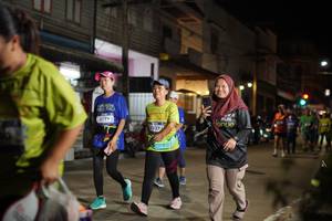 BIB: 3779, 3227
                            <button type="button" onclick="openModal(26256170)" class="btn btn-primary btn-sm float-right btn-popup" data-toggle="modal" data-target=".modal-high-quality">
                        <i class="fas fa-shopping-cart"></i> Add to Cart
                    </button>
                                            <button type="button" onclick="isThisMe(26256170, true)" class="btn btn-success btn-sm float-right btn-popup btn-isme hidden" data-toggle="tooltip" data-placement="bottom" title="นี่คือรูปของคุณใช่ไหม คลิกที่นี่เพื่อเอาเข้าอัลบั้ม">
                        <i class="fas fa-plus"></i> Add to album
                    </button>
                    <button type="button" onclick="isThisMe(26256170, false)" class="btn btn-warning btn-sm float-right btn-popup btn-isnotme hidden">
                        <i class="fas fa-ban"></i> Remove from album
                    </button>