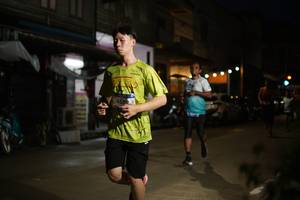 BIB: 4576
                            <button type="button" onclick="openModal(26220485)" class="btn btn-primary btn-sm float-right btn-popup" data-toggle="modal" data-target=".modal-high-quality">
                        <i class="fas fa-shopping-cart"></i> Add to Cart
                    </button>
                                            <button type="button" onclick="isThisMe(26220485, true)" class="btn btn-success btn-sm float-right btn-popup btn-isme hidden" data-toggle="tooltip" data-placement="bottom" title="นี่คือรูปของคุณใช่ไหม คลิกที่นี่เพื่อเอาเข้าอัลบั้ม">
                        <i class="fas fa-plus"></i> Add to album
                    </button>
                    <button type="button" onclick="isThisMe(26220485, false)" class="btn btn-warning btn-sm float-right btn-popup btn-isnotme hidden">
                        <i class="fas fa-ban"></i> Remove from album
                    </button>