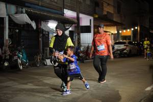 BIB: 4217
                            <button type="button" onclick="openModal(26256940)" class="btn btn-primary btn-sm float-right btn-popup" data-toggle="modal" data-target=".modal-high-quality">
                        <i class="fas fa-shopping-cart"></i> Add to Cart
                    </button>
                                            <button type="button" onclick="isThisMe(26256940, true)" class="btn btn-success btn-sm float-right btn-popup btn-isme hidden" data-toggle="tooltip" data-placement="bottom" title="นี่คือรูปของคุณใช่ไหม คลิกที่นี่เพื่อเอาเข้าอัลบั้ม">
                        <i class="fas fa-plus"></i> Add to album
                    </button>
                    <button type="button" onclick="isThisMe(26256940, false)" class="btn btn-warning btn-sm float-right btn-popup btn-isnotme hidden">
                        <i class="fas fa-ban"></i> Remove from album
                    </button>