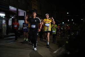 BIB: 4017, 3904
                            <button type="button" onclick="openModal(26222946)" class="btn btn-primary btn-sm float-right btn-popup" data-toggle="modal" data-target=".modal-high-quality">
                        <i class="fas fa-shopping-cart"></i> Add to Cart
                    </button>
                                            <button type="button" onclick="isThisMe(26222946, true)" class="btn btn-success btn-sm float-right btn-popup btn-isme hidden" data-toggle="tooltip" data-placement="bottom" title="นี่คือรูปของคุณใช่ไหม คลิกที่นี่เพื่อเอาเข้าอัลบั้ม">
                        <i class="fas fa-plus"></i> Add to album
                    </button>
                    <button type="button" onclick="isThisMe(26222946, false)" class="btn btn-warning btn-sm float-right btn-popup btn-isnotme hidden">
                        <i class="fas fa-ban"></i> Remove from album
                    </button>