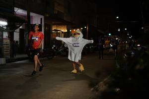 BIB: 3113
                            <button type="button" onclick="openModal(26221303)" class="btn btn-primary btn-sm float-right btn-popup" data-toggle="modal" data-target=".modal-high-quality">
                        <i class="fas fa-shopping-cart"></i> Add to Cart
                    </button>
                                            <button type="button" onclick="isThisMe(26221303, true)" class="btn btn-success btn-sm float-right btn-popup btn-isme hidden" data-toggle="tooltip" data-placement="bottom" title="นี่คือรูปของคุณใช่ไหม คลิกที่นี่เพื่อเอาเข้าอัลบั้ม">
                        <i class="fas fa-plus"></i> Add to album
                    </button>
                    <button type="button" onclick="isThisMe(26221303, false)" class="btn btn-warning btn-sm float-right btn-popup btn-isnotme hidden">
                        <i class="fas fa-ban"></i> Remove from album
                    </button>