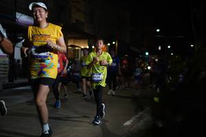 BIB: 3538
                            <button type="button" onclick="openModal(26222956)" class="btn btn-primary btn-sm float-right btn-popup" data-toggle="modal" data-target=".modal-high-quality">
                        <i class="fas fa-shopping-cart"></i> Add to Cart
                    </button>
                                            <button type="button" onclick="isThisMe(26222956, true)" class="btn btn-success btn-sm float-right btn-popup btn-isme hidden" data-toggle="tooltip" data-placement="bottom" title="นี่คือรูปของคุณใช่ไหม คลิกที่นี่เพื่อเอาเข้าอัลบั้ม">
                        <i class="fas fa-plus"></i> Add to album
                    </button>
                    <button type="button" onclick="isThisMe(26222956, false)" class="btn btn-warning btn-sm float-right btn-popup btn-isnotme hidden">
                        <i class="fas fa-ban"></i> Remove from album
                    </button>