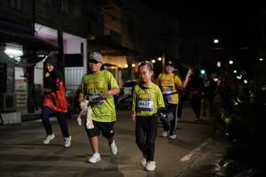 BIB: 4437
                            <button type="button" onclick="openModal(26249263)" class="btn btn-primary btn-sm float-right btn-popup" data-toggle="modal" data-target=".modal-high-quality">
                        <i class="fas fa-shopping-cart"></i> Add to Cart
                    </button>
                                            <button type="button" onclick="isThisMe(26249263, true)" class="btn btn-success btn-sm float-right btn-popup btn-isme hidden" data-toggle="tooltip" data-placement="bottom" title="นี่คือรูปของคุณใช่ไหม คลิกที่นี่เพื่อเอาเข้าอัลบั้ม">
                        <i class="fas fa-plus"></i> Add to album
                    </button>
                    <button type="button" onclick="isThisMe(26249263, false)" class="btn btn-warning btn-sm float-right btn-popup btn-isnotme hidden">
                        <i class="fas fa-ban"></i> Remove from album
                    </button>