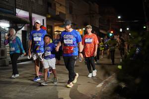 BIB: 1353, 4480, 350, 4516, 4012
                            <button type="button" onclick="openModal(26254232)" class="btn btn-primary btn-sm float-right btn-popup" data-toggle="modal" data-target=".modal-high-quality">
                        <i class="fas fa-shopping-cart"></i> Add to Cart
                    </button>
                                            <button type="button" onclick="isThisMe(26254232, true)" class="btn btn-success btn-sm float-right btn-popup btn-isme hidden" data-toggle="tooltip" data-placement="bottom" title="นี่คือรูปของคุณใช่ไหม คลิกที่นี่เพื่อเอาเข้าอัลบั้ม">
                        <i class="fas fa-plus"></i> Add to album
                    </button>
                    <button type="button" onclick="isThisMe(26254232, false)" class="btn btn-warning btn-sm float-right btn-popup btn-isnotme hidden">
                        <i class="fas fa-ban"></i> Remove from album
                    </button>