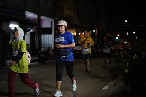 BIB: 3527
                            <button type="button" onclick="openModal(26223012)" class="btn btn-primary btn-sm float-right btn-popup" data-toggle="modal" data-target=".modal-high-quality">
                        <i class="fas fa-shopping-cart"></i> Add to Cart
                    </button>
                                            <button type="button" onclick="isThisMe(26223012, true)" class="btn btn-success btn-sm float-right btn-popup btn-isme hidden" data-toggle="tooltip" data-placement="bottom" title="นี่คือรูปของคุณใช่ไหม คลิกที่นี่เพื่อเอาเข้าอัลบั้ม">
                        <i class="fas fa-plus"></i> Add to album
                    </button>
                    <button type="button" onclick="isThisMe(26223012, false)" class="btn btn-warning btn-sm float-right btn-popup btn-isnotme hidden">
                        <i class="fas fa-ban"></i> Remove from album
                    </button>