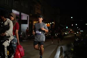 BIB: 4840
                            <button type="button" onclick="openModal(26220815)" class="btn btn-primary btn-sm float-right btn-popup" data-toggle="modal" data-target=".modal-high-quality">
                        <i class="fas fa-shopping-cart"></i> Add to Cart
                    </button>
                                            <button type="button" onclick="isThisMe(26220815, true)" class="btn btn-success btn-sm float-right btn-popup btn-isme hidden" data-toggle="tooltip" data-placement="bottom" title="นี่คือรูปของคุณใช่ไหม คลิกที่นี่เพื่อเอาเข้าอัลบั้ม">
                        <i class="fas fa-plus"></i> Add to album
                    </button>
                    <button type="button" onclick="isThisMe(26220815, false)" class="btn btn-warning btn-sm float-right btn-popup btn-isnotme hidden">
                        <i class="fas fa-ban"></i> Remove from album
                    </button>