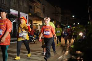 BIB: 3750
                            <button type="button" onclick="openModal(26257846)" class="btn btn-primary btn-sm float-right btn-popup" data-toggle="modal" data-target=".modal-high-quality">
                        <i class="fas fa-shopping-cart"></i> Add to Cart
                    </button>
                                            <button type="button" onclick="isThisMe(26257846, true)" class="btn btn-success btn-sm float-right btn-popup btn-isme hidden" data-toggle="tooltip" data-placement="bottom" title="นี่คือรูปของคุณใช่ไหม คลิกที่นี่เพื่อเอาเข้าอัลบั้ม">
                        <i class="fas fa-plus"></i> Add to album
                    </button>
                    <button type="button" onclick="isThisMe(26257846, false)" class="btn btn-warning btn-sm float-right btn-popup btn-isnotme hidden">
                        <i class="fas fa-ban"></i> Remove from album
                    </button>