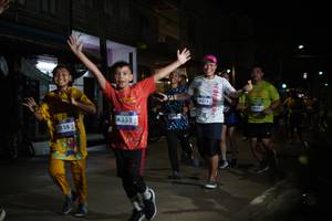 BIB: 3528, 4332, 4513, 4067
                            <button type="button" onclick="openModal(26222323)" class="btn btn-primary btn-sm float-right btn-popup" data-toggle="modal" data-target=".modal-high-quality">
                        <i class="fas fa-shopping-cart"></i> Add to Cart
                    </button>
                                            <button type="button" onclick="isThisMe(26222323, true)" class="btn btn-success btn-sm float-right btn-popup btn-isme hidden" data-toggle="tooltip" data-placement="bottom" title="นี่คือรูปของคุณใช่ไหม คลิกที่นี่เพื่อเอาเข้าอัลบั้ม">
                        <i class="fas fa-plus"></i> Add to album
                    </button>
                    <button type="button" onclick="isThisMe(26222323, false)" class="btn btn-warning btn-sm float-right btn-popup btn-isnotme hidden">
                        <i class="fas fa-ban"></i> Remove from album
                    </button>