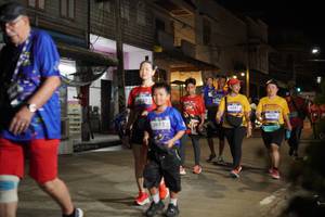 BIB: 3912, 4341, 4370
                            <button type="button" onclick="openModal(26257594)" class="btn btn-primary btn-sm float-right btn-popup" data-toggle="modal" data-target=".modal-high-quality">
                        <i class="fas fa-shopping-cart"></i> Add to Cart
                    </button>
                                            <button type="button" onclick="isThisMe(26257594, true)" class="btn btn-success btn-sm float-right btn-popup btn-isme hidden" data-toggle="tooltip" data-placement="bottom" title="นี่คือรูปของคุณใช่ไหม คลิกที่นี่เพื่อเอาเข้าอัลบั้ม">
                        <i class="fas fa-plus"></i> Add to album
                    </button>
                    <button type="button" onclick="isThisMe(26257594, false)" class="btn btn-warning btn-sm float-right btn-popup btn-isnotme hidden">
                        <i class="fas fa-ban"></i> Remove from album
                    </button>