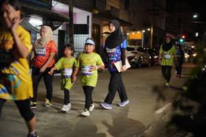 BIB: 3909, 3031, 052
                            <button type="button" onclick="openModal(26257490)" class="btn btn-primary btn-sm float-right btn-popup" data-toggle="modal" data-target=".modal-high-quality">
                        <i class="fas fa-shopping-cart"></i> Add to Cart
                    </button>
                                            <button type="button" onclick="isThisMe(26257490, true)" class="btn btn-success btn-sm float-right btn-popup btn-isme hidden" data-toggle="tooltip" data-placement="bottom" title="นี่คือรูปของคุณใช่ไหม คลิกที่นี่เพื่อเอาเข้าอัลบั้ม">
                        <i class="fas fa-plus"></i> Add to album
                    </button>
                    <button type="button" onclick="isThisMe(26257490, false)" class="btn btn-warning btn-sm float-right btn-popup btn-isnotme hidden">
                        <i class="fas fa-ban"></i> Remove from album
                    </button>