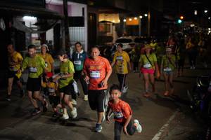 BIB: 3946
                            <button type="button" onclick="openModal(26250133)" class="btn btn-primary btn-sm float-right btn-popup" data-toggle="modal" data-target=".modal-high-quality">
                        <i class="fas fa-shopping-cart"></i> Add to Cart
                    </button>
                                            <button type="button" onclick="isThisMe(26250133, true)" class="btn btn-success btn-sm float-right btn-popup btn-isme hidden" data-toggle="tooltip" data-placement="bottom" title="นี่คือรูปของคุณใช่ไหม คลิกที่นี่เพื่อเอาเข้าอัลบั้ม">
                        <i class="fas fa-plus"></i> Add to album
                    </button>
                    <button type="button" onclick="isThisMe(26250133, false)" class="btn btn-warning btn-sm float-right btn-popup btn-isnotme hidden">
                        <i class="fas fa-ban"></i> Remove from album
                    </button>