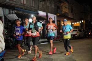 BIB: 3479, 5105
                            <button type="button" onclick="openModal(26256406)" class="btn btn-primary btn-sm float-right btn-popup" data-toggle="modal" data-target=".modal-high-quality">
                        <i class="fas fa-shopping-cart"></i> Add to Cart
                    </button>
                                            <button type="button" onclick="isThisMe(26256406, true)" class="btn btn-success btn-sm float-right btn-popup btn-isme hidden" data-toggle="tooltip" data-placement="bottom" title="นี่คือรูปของคุณใช่ไหม คลิกที่นี่เพื่อเอาเข้าอัลบั้ม">
                        <i class="fas fa-plus"></i> Add to album
                    </button>
                    <button type="button" onclick="isThisMe(26256406, false)" class="btn btn-warning btn-sm float-right btn-popup btn-isnotme hidden">
                        <i class="fas fa-ban"></i> Remove from album
                    </button>