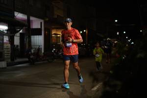 BIB: 918
                            <button type="button" onclick="openModal(26221399)" class="btn btn-primary btn-sm float-right btn-popup" data-toggle="modal" data-target=".modal-high-quality">
                        <i class="fas fa-shopping-cart"></i> Add to Cart
                    </button>
                                            <button type="button" onclick="isThisMe(26221399, true)" class="btn btn-success btn-sm float-right btn-popup btn-isme hidden" data-toggle="tooltip" data-placement="bottom" title="นี่คือรูปของคุณใช่ไหม คลิกที่นี่เพื่อเอาเข้าอัลบั้ม">
                        <i class="fas fa-plus"></i> Add to album
                    </button>
                    <button type="button" onclick="isThisMe(26221399, false)" class="btn btn-warning btn-sm float-right btn-popup btn-isnotme hidden">
                        <i class="fas fa-ban"></i> Remove from album
                    </button>