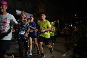 BIB: 4773
                            <button type="button" onclick="openModal(26222341)" class="btn btn-primary btn-sm float-right btn-popup" data-toggle="modal" data-target=".modal-high-quality">
                        <i class="fas fa-shopping-cart"></i> Add to Cart
                    </button>
                                            <button type="button" onclick="isThisMe(26222341, true)" class="btn btn-success btn-sm float-right btn-popup btn-isme hidden" data-toggle="tooltip" data-placement="bottom" title="นี่คือรูปของคุณใช่ไหม คลิกที่นี่เพื่อเอาเข้าอัลบั้ม">
                        <i class="fas fa-plus"></i> Add to album
                    </button>
                    <button type="button" onclick="isThisMe(26222341, false)" class="btn btn-warning btn-sm float-right btn-popup btn-isnotme hidden">
                        <i class="fas fa-ban"></i> Remove from album
                    </button>