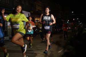 BIB: 3837
                            <button type="button" onclick="openModal(26221616)" class="btn btn-primary btn-sm float-right btn-popup" data-toggle="modal" data-target=".modal-high-quality">
                        <i class="fas fa-shopping-cart"></i> Add to Cart
                    </button>
                                            <button type="button" onclick="isThisMe(26221616, true)" class="btn btn-success btn-sm float-right btn-popup btn-isme hidden" data-toggle="tooltip" data-placement="bottom" title="นี่คือรูปของคุณใช่ไหม คลิกที่นี่เพื่อเอาเข้าอัลบั้ม">
                        <i class="fas fa-plus"></i> Add to album
                    </button>
                    <button type="button" onclick="isThisMe(26221616, false)" class="btn btn-warning btn-sm float-right btn-popup btn-isnotme hidden">
                        <i class="fas fa-ban"></i> Remove from album
                    </button>