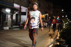 BIB: 4275, 18041
                            <button type="button" onclick="openModal(26258919)" class="btn btn-primary btn-sm float-right btn-popup" data-toggle="modal" data-target=".modal-high-quality">
                        <i class="fas fa-shopping-cart"></i> Add to Cart
                    </button>
                                            <button type="button" onclick="isThisMe(26258919, true)" class="btn btn-success btn-sm float-right btn-popup btn-isme hidden" data-toggle="tooltip" data-placement="bottom" title="นี่คือรูปของคุณใช่ไหม คลิกที่นี่เพื่อเอาเข้าอัลบั้ม">
                        <i class="fas fa-plus"></i> Add to album
                    </button>
                    <button type="button" onclick="isThisMe(26258919, false)" class="btn btn-warning btn-sm float-right btn-popup btn-isnotme hidden">
                        <i class="fas fa-ban"></i> Remove from album
                    </button>