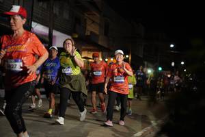 BIB: 1427, 228, 4907
                            <button type="button" onclick="openModal(26251698)" class="btn btn-primary btn-sm float-right btn-popup" data-toggle="modal" data-target=".modal-high-quality">
                        <i class="fas fa-shopping-cart"></i> Add to Cart
                    </button>
                                            <button type="button" onclick="isThisMe(26251698, true)" class="btn btn-success btn-sm float-right btn-popup btn-isme hidden" data-toggle="tooltip" data-placement="bottom" title="นี่คือรูปของคุณใช่ไหม คลิกที่นี่เพื่อเอาเข้าอัลบั้ม">
                        <i class="fas fa-plus"></i> Add to album
                    </button>
                    <button type="button" onclick="isThisMe(26251698, false)" class="btn btn-warning btn-sm float-right btn-popup btn-isnotme hidden">
                        <i class="fas fa-ban"></i> Remove from album
                    </button>