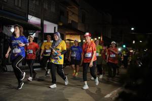 BIB: 3211, 427
                            <button type="button" onclick="openModal(26251591)" class="btn btn-primary btn-sm float-right btn-popup" data-toggle="modal" data-target=".modal-high-quality">
                        <i class="fas fa-shopping-cart"></i> Add to Cart
                    </button>
                                            <button type="button" onclick="isThisMe(26251591, true)" class="btn btn-success btn-sm float-right btn-popup btn-isme hidden" data-toggle="tooltip" data-placement="bottom" title="นี่คือรูปของคุณใช่ไหม คลิกที่นี่เพื่อเอาเข้าอัลบั้ม">
                        <i class="fas fa-plus"></i> Add to album
                    </button>
                    <button type="button" onclick="isThisMe(26251591, false)" class="btn btn-warning btn-sm float-right btn-popup btn-isnotme hidden">
                        <i class="fas fa-ban"></i> Remove from album
                    </button>