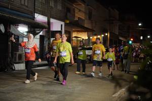 BIB: 043233, 37071
                            <button type="button" onclick="openModal(26256810)" class="btn btn-primary btn-sm float-right btn-popup" data-toggle="modal" data-target=".modal-high-quality">
                        <i class="fas fa-shopping-cart"></i> Add to Cart
                    </button>
                                            <button type="button" onclick="isThisMe(26256810, true)" class="btn btn-success btn-sm float-right btn-popup btn-isme hidden" data-toggle="tooltip" data-placement="bottom" title="นี่คือรูปของคุณใช่ไหม คลิกที่นี่เพื่อเอาเข้าอัลบั้ม">
                        <i class="fas fa-plus"></i> Add to album
                    </button>
                    <button type="button" onclick="isThisMe(26256810, false)" class="btn btn-warning btn-sm float-right btn-popup btn-isnotme hidden">
                        <i class="fas fa-ban"></i> Remove from album
                    </button>