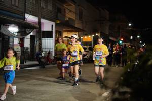 BIB: 4432, 4426
                            <button type="button" onclick="openModal(26256947)" class="btn btn-primary btn-sm float-right btn-popup" data-toggle="modal" data-target=".modal-high-quality">
                        <i class="fas fa-shopping-cart"></i> Add to Cart
                    </button>
                                            <button type="button" onclick="isThisMe(26256947, true)" class="btn btn-success btn-sm float-right btn-popup btn-isme hidden" data-toggle="tooltip" data-placement="bottom" title="นี่คือรูปของคุณใช่ไหม คลิกที่นี่เพื่อเอาเข้าอัลบั้ม">
                        <i class="fas fa-plus"></i> Add to album
                    </button>
                    <button type="button" onclick="isThisMe(26256947, false)" class="btn btn-warning btn-sm float-right btn-popup btn-isnotme hidden">
                        <i class="fas fa-ban"></i> Remove from album
                    </button>