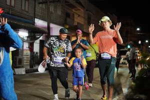 BIB: 4263, 3932
                            <button type="button" onclick="openModal(26256327)" class="btn btn-primary btn-sm float-right btn-popup" data-toggle="modal" data-target=".modal-high-quality">
                        <i class="fas fa-shopping-cart"></i> Add to Cart
                    </button>
                                            <button type="button" onclick="isThisMe(26256327, true)" class="btn btn-success btn-sm float-right btn-popup btn-isme hidden" data-toggle="tooltip" data-placement="bottom" title="นี่คือรูปของคุณใช่ไหม คลิกที่นี่เพื่อเอาเข้าอัลบั้ม">
                        <i class="fas fa-plus"></i> Add to album
                    </button>
                    <button type="button" onclick="isThisMe(26256327, false)" class="btn btn-warning btn-sm float-right btn-popup btn-isnotme hidden">
                        <i class="fas fa-ban"></i> Remove from album
                    </button>