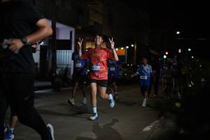 BIB: 835
                            <button type="button" onclick="openModal(26223109)" class="btn btn-primary btn-sm float-right btn-popup" data-toggle="modal" data-target=".modal-high-quality">
                        <i class="fas fa-shopping-cart"></i> Add to Cart
                    </button>
                                            <button type="button" onclick="isThisMe(26223109, true)" class="btn btn-success btn-sm float-right btn-popup btn-isme hidden" data-toggle="tooltip" data-placement="bottom" title="นี่คือรูปของคุณใช่ไหม คลิกที่นี่เพื่อเอาเข้าอัลบั้ม">
                        <i class="fas fa-plus"></i> Add to album
                    </button>
                    <button type="button" onclick="isThisMe(26223109, false)" class="btn btn-warning btn-sm float-right btn-popup btn-isnotme hidden">
                        <i class="fas fa-ban"></i> Remove from album
                    </button>