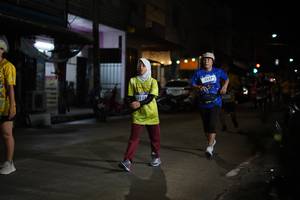 BIB: 3527, 3138
                            <button type="button" onclick="openModal(26223001)" class="btn btn-primary btn-sm float-right btn-popup" data-toggle="modal" data-target=".modal-high-quality">
                        <i class="fas fa-shopping-cart"></i> Add to Cart
                    </button>
                                            <button type="button" onclick="isThisMe(26223001, true)" class="btn btn-success btn-sm float-right btn-popup btn-isme hidden" data-toggle="tooltip" data-placement="bottom" title="นี่คือรูปของคุณใช่ไหม คลิกที่นี่เพื่อเอาเข้าอัลบั้ม">
                        <i class="fas fa-plus"></i> Add to album
                    </button>
                    <button type="button" onclick="isThisMe(26223001, false)" class="btn btn-warning btn-sm float-right btn-popup btn-isnotme hidden">
                        <i class="fas fa-ban"></i> Remove from album
                    </button>