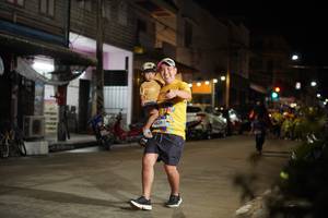 BIB: 4839
                            <button type="button" onclick="openModal(26257412)" class="btn btn-primary btn-sm float-right btn-popup" data-toggle="modal" data-target=".modal-high-quality">
                        <i class="fas fa-shopping-cart"></i> Add to Cart
                    </button>
                                            <button type="button" onclick="isThisMe(26257412, true)" class="btn btn-success btn-sm float-right btn-popup btn-isme hidden" data-toggle="tooltip" data-placement="bottom" title="นี่คือรูปของคุณใช่ไหม คลิกที่นี่เพื่อเอาเข้าอัลบั้ม">
                        <i class="fas fa-plus"></i> Add to album
                    </button>
                    <button type="button" onclick="isThisMe(26257412, false)" class="btn btn-warning btn-sm float-right btn-popup btn-isnotme hidden">
                        <i class="fas fa-ban"></i> Remove from album
                    </button>