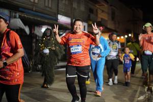 BIB: 4595, 3239
                            <button type="button" onclick="openModal(26256319)" class="btn btn-primary btn-sm float-right btn-popup" data-toggle="modal" data-target=".modal-high-quality">
                        <i class="fas fa-shopping-cart"></i> Add to Cart
                    </button>
                                            <button type="button" onclick="isThisMe(26256319, true)" class="btn btn-success btn-sm float-right btn-popup btn-isme hidden" data-toggle="tooltip" data-placement="bottom" title="นี่คือรูปของคุณใช่ไหม คลิกที่นี่เพื่อเอาเข้าอัลบั้ม">
                        <i class="fas fa-plus"></i> Add to album
                    </button>
                    <button type="button" onclick="isThisMe(26256319, false)" class="btn btn-warning btn-sm float-right btn-popup btn-isnotme hidden">
                        <i class="fas fa-ban"></i> Remove from album
                    </button>