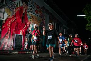 BIB: 4405, 1408, 131
                            <button type="button" onclick="openModal(26267441)" class="btn btn-primary btn-sm float-right btn-popup" data-toggle="modal" data-target=".modal-high-quality">
                        <i class="fas fa-shopping-cart"></i> Add to Cart
                    </button>
                                            <button type="button" onclick="isThisMe(26267441, true)" class="btn btn-success btn-sm float-right btn-popup btn-isme hidden" data-toggle="tooltip" data-placement="bottom" title="นี่คือรูปของคุณใช่ไหม คลิกที่นี่เพื่อเอาเข้าอัลบั้ม">
                        <i class="fas fa-plus"></i> Add to album
                    </button>
                    <button type="button" onclick="isThisMe(26267441, false)" class="btn btn-warning btn-sm float-right btn-popup btn-isnotme hidden">
                        <i class="fas fa-ban"></i> Remove from album
                    </button>